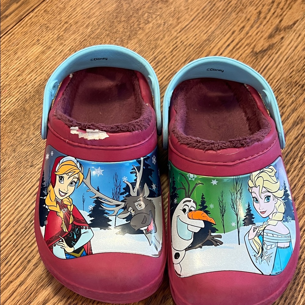 Frozen lined Crocs- size 1